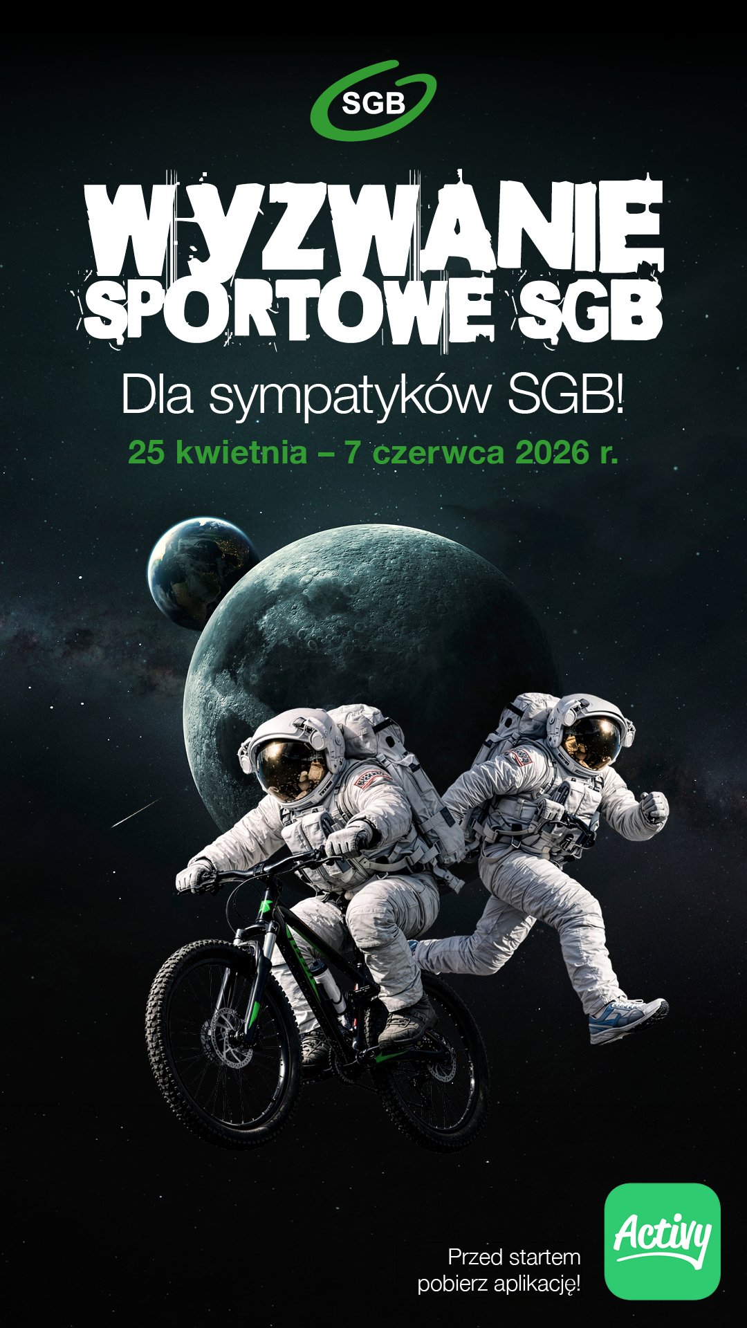 Dwójka astronautów, jeden na rowerze drugi w trakcie chodu na tle Ziemi, Księżyca oraz przestrzeni kosmicznej. Na górnej...